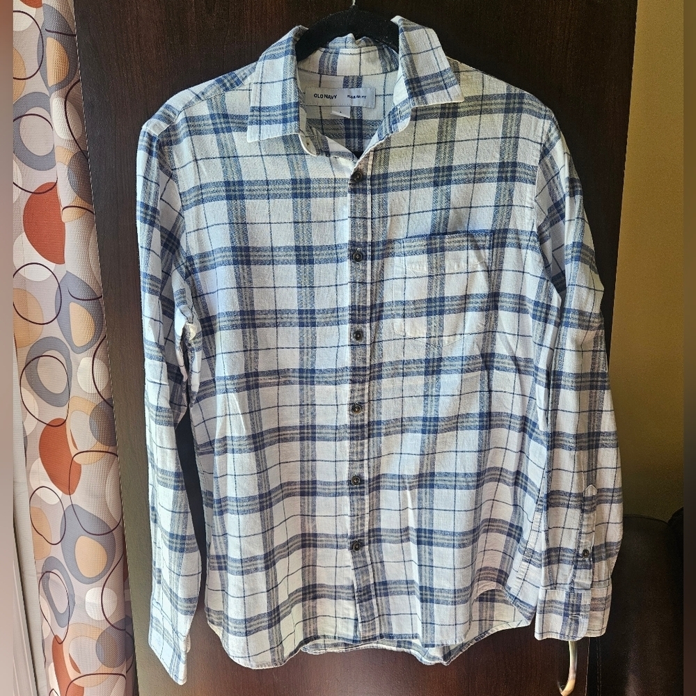 Old Navy White and Blue Plaid Men's Button-Down Shirt